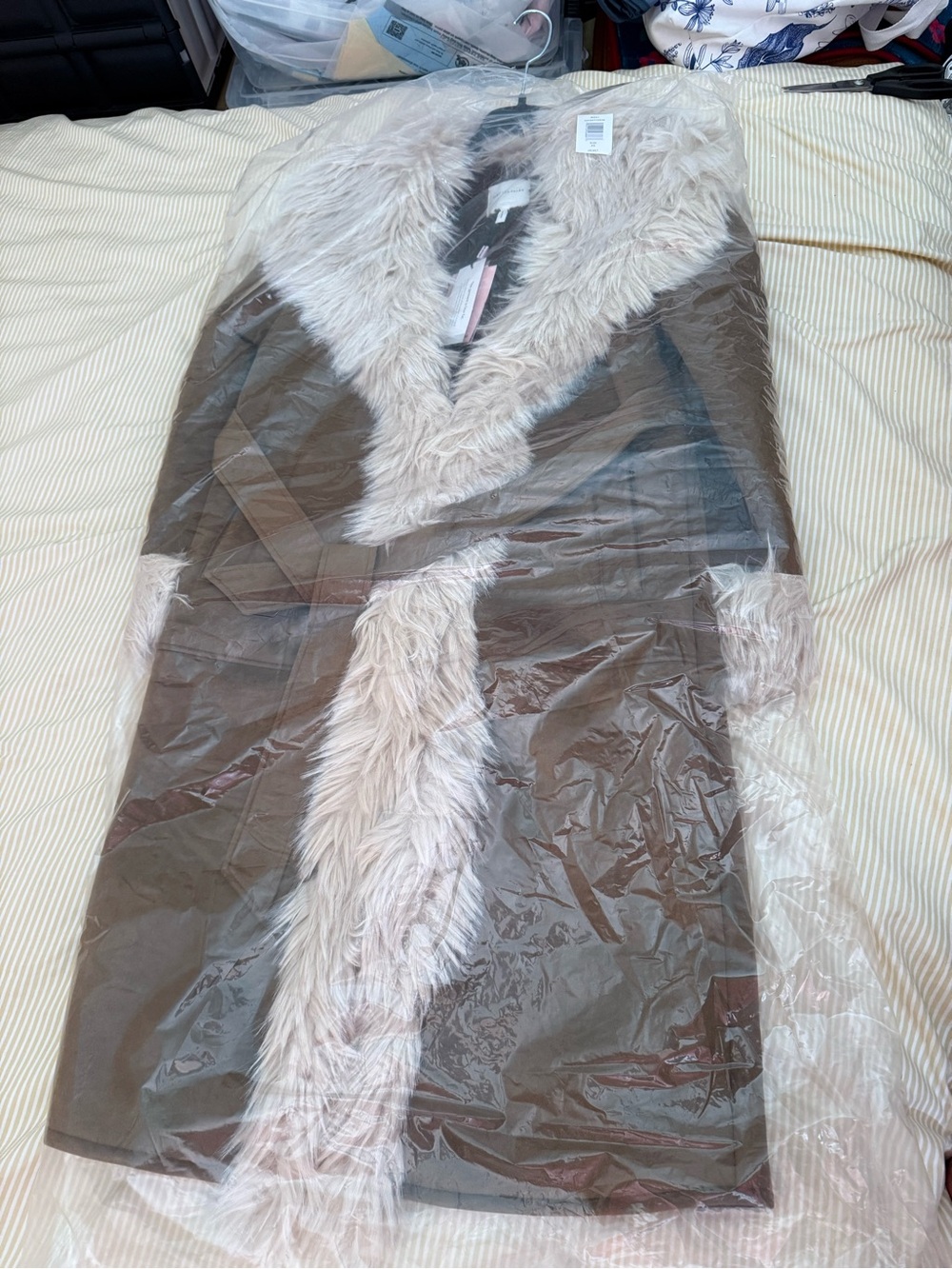 Avec Les Filles Belted Faux Suede and Sherling Coat / XS NEW WITH TAGS NW - Picture 13 of 14